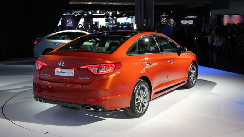 Illustration for article titled The 2015 Hyundai Sonata Is Large, Robust And Orange